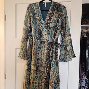 Roper flowy wrap midi dress 👗 size M